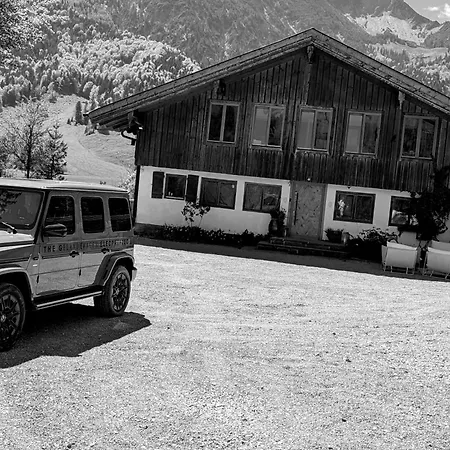 Apartment G21 Alpine A Mountain Hideaway *